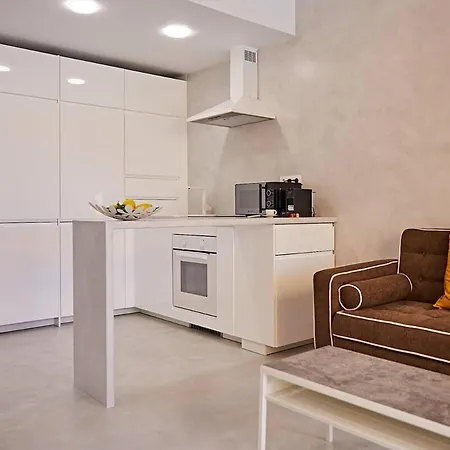 Stylish Tisalaya 40 By Pride Apartment *