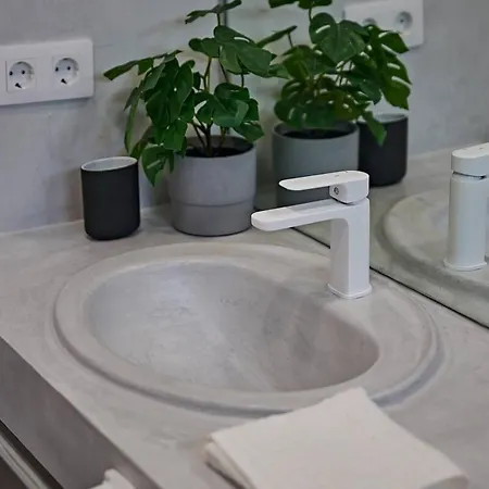 Stylish Tisalaya 40 By Pride Apartment